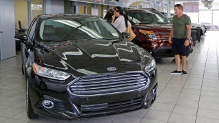 Illustration for article titled Feds Admit They Aren't Going To Meet 1 Million EV Goal This Year